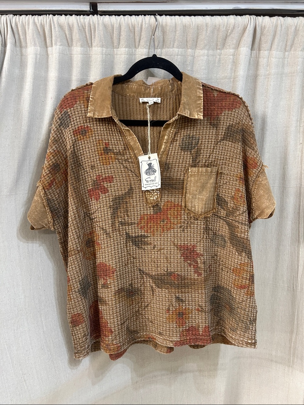 Women’s Waffle-Knit Mineral Washed Top in Mocha Floral